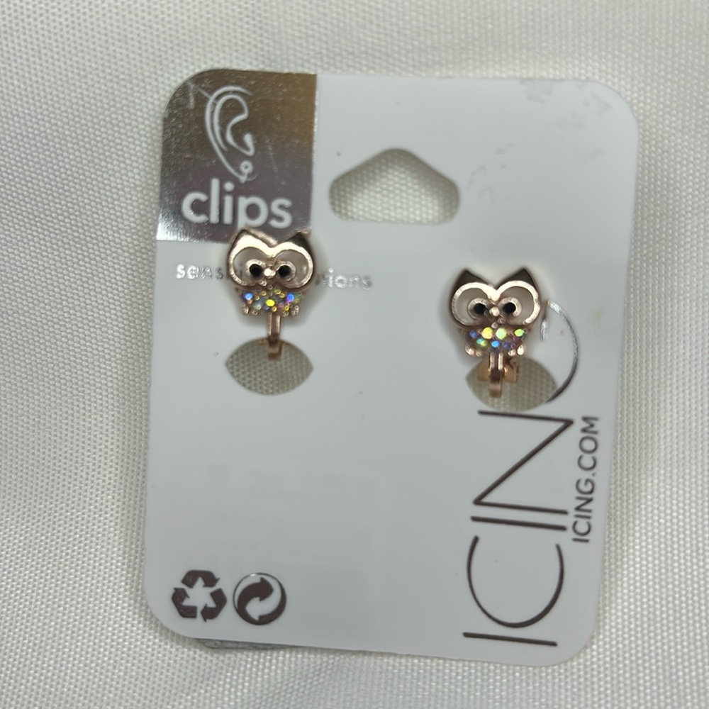 Icing Owl Clip on Earrings
